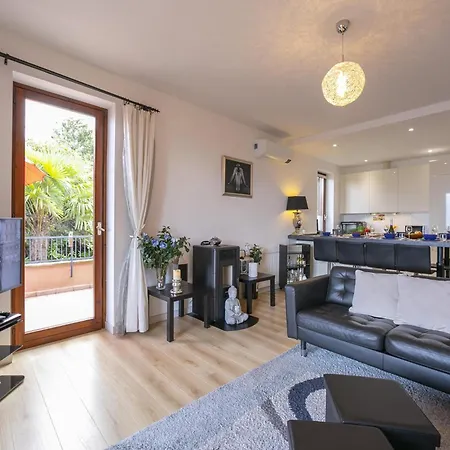 La Bellavista Penthouse Apartment *